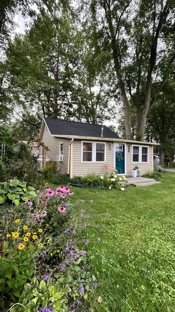 The Lake Cottage Retreat- A place to find rest - Image 1