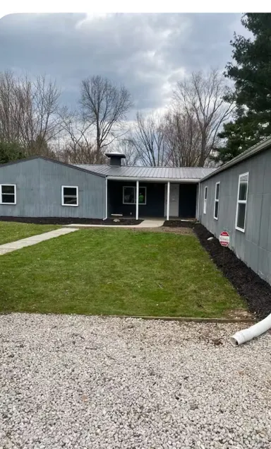 Private house with 3 bedrooms, Ranch home - Image 1