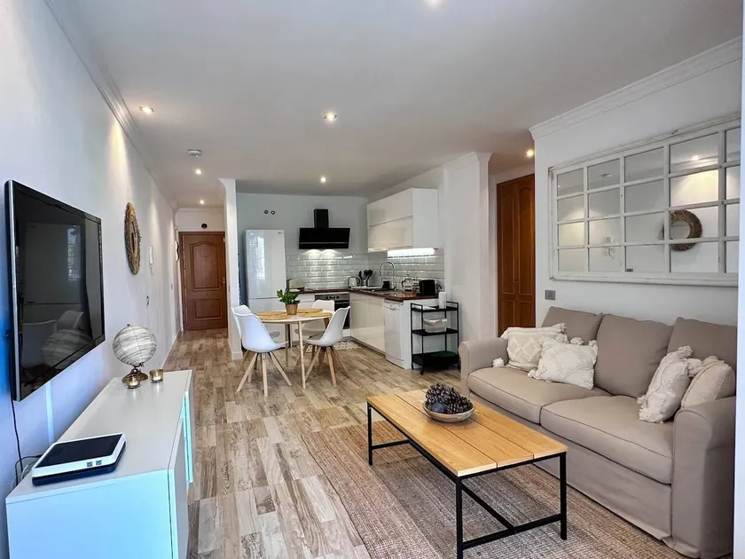 Casa Elsa with Free Parking - Image 1
