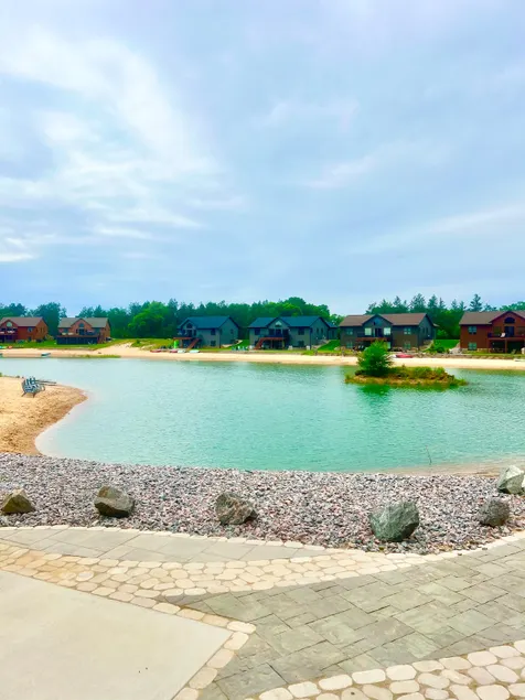 Beach House on Lake w/ Game Room, WI Dells 30 min - Image 1