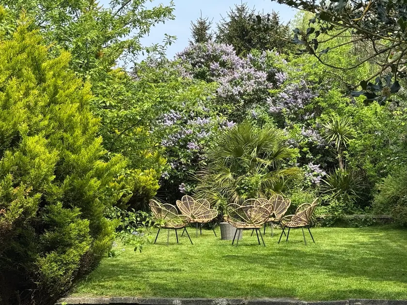 Highfield Home with free parkings, Surbiton, Kingston upon Thames, Surrey, Greater London , UK - Image 1