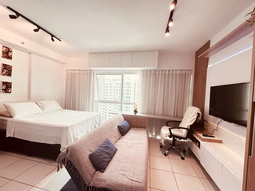 Lofty2106 - Image 1