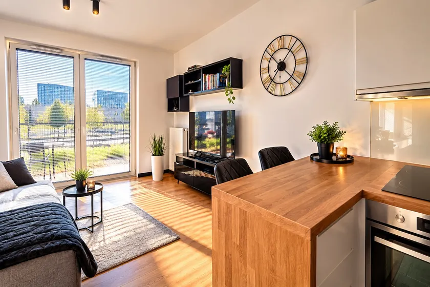 Mokotów Airport Premium Apartment by Sara, Chopin Airport, free uderground garage, ładowarka EV - Image 1