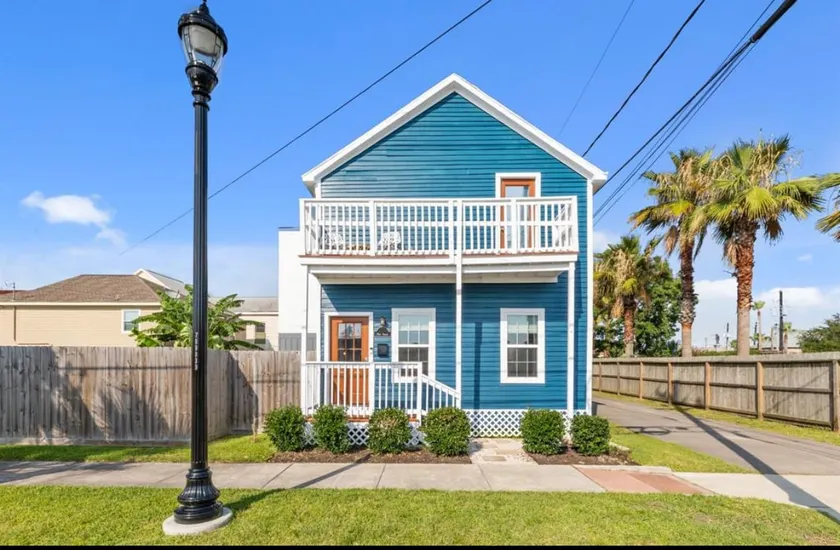 Bungalow on 27th - Image 1