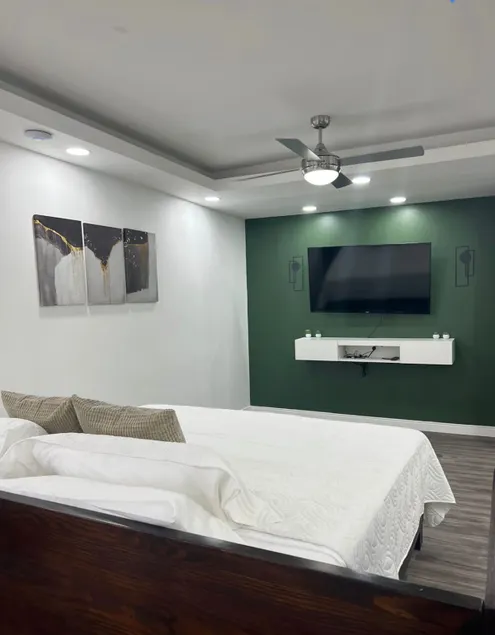 Emerald suite - Image 1
