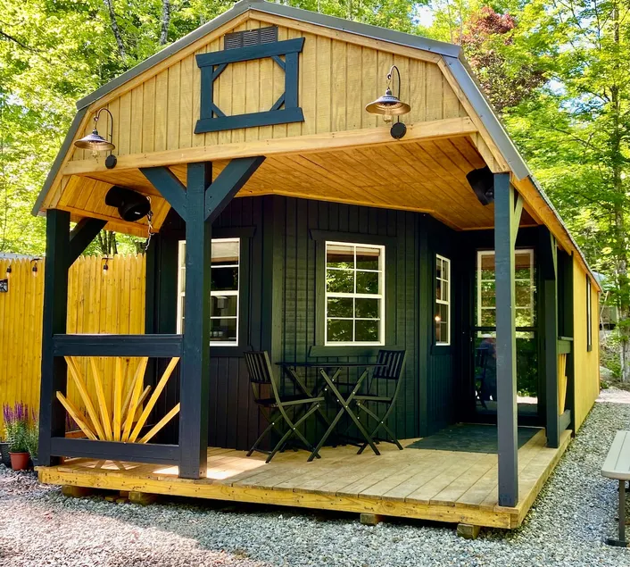 Streamside Cabin at Trailhead - Image 1