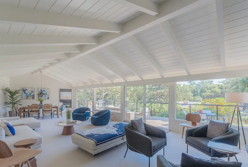 3900 Palm House on Cabrillo - In Golfer's Paradise - Image 1