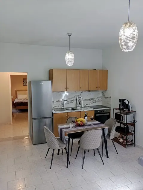 Cozy Kremasti Apartment - Image 1