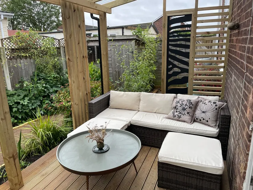 Flat in Lady Bay &free parking - Riverside retreat - Image 1