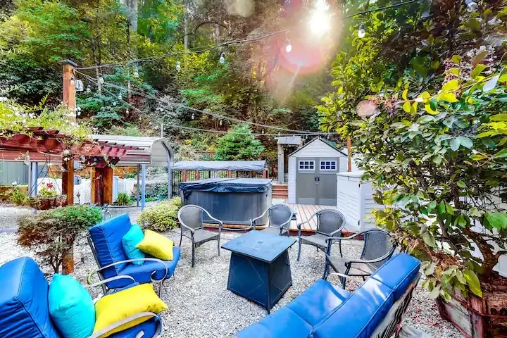 Family 5BR 5BA Retreat • Hot Tub • River Access • - Image 1