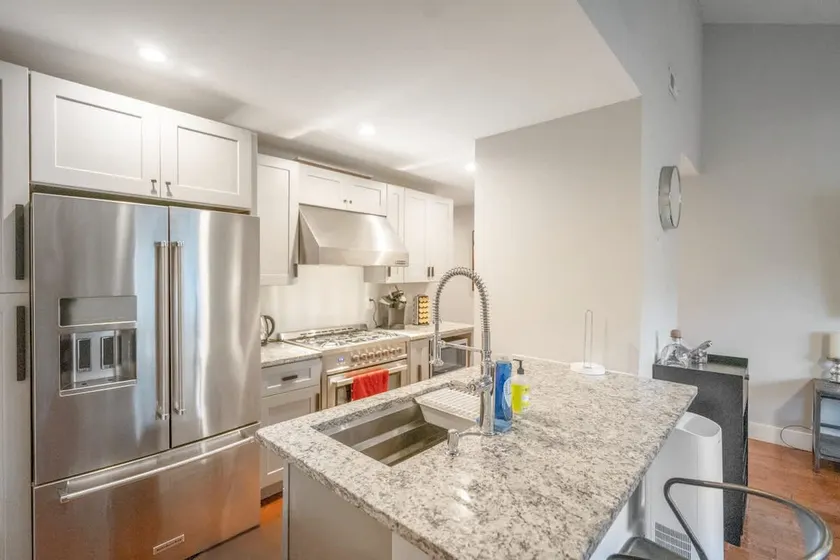Abbott Park 5 minutes to South End - 3 BR - Image 1