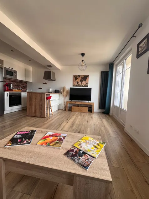 T2 Dijon Apartment - Image 1
