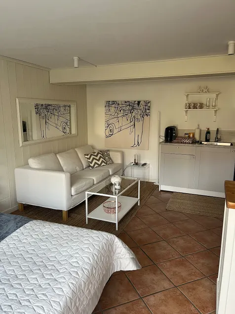 Cozy accommodation near nature & city - Image 1