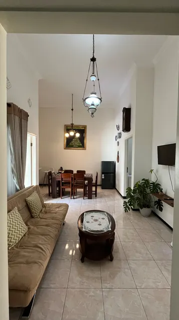De Dewandaru Living | Family Home Malang City 3BR - Image 1