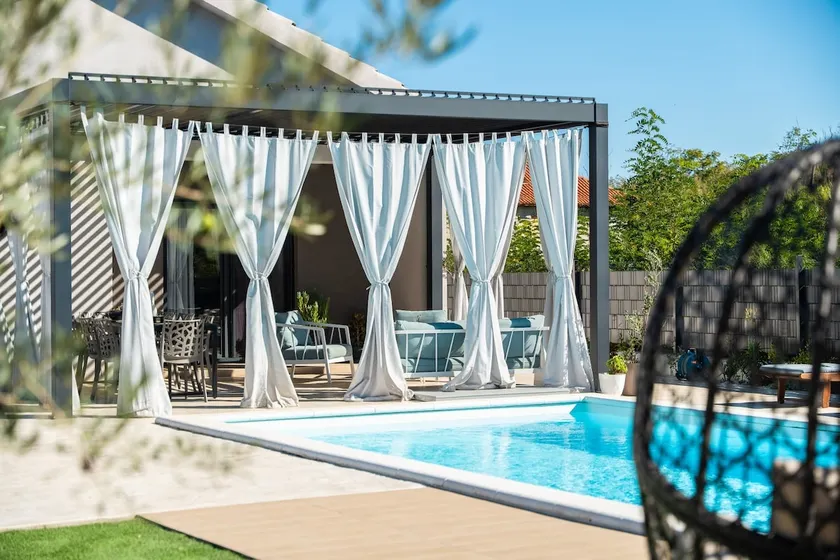 Holiday house-Lungomare, With heated pool - Image 1