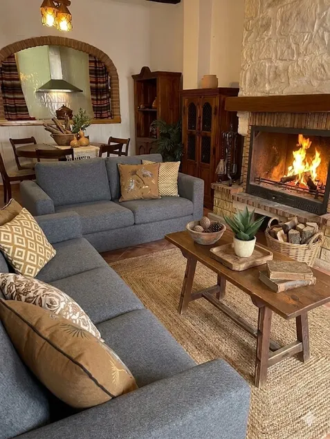 Charming Country House Private Parking - Image 1