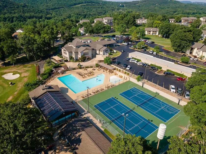 Pointe Royale* KING Beds *Stay and Play - Image 1