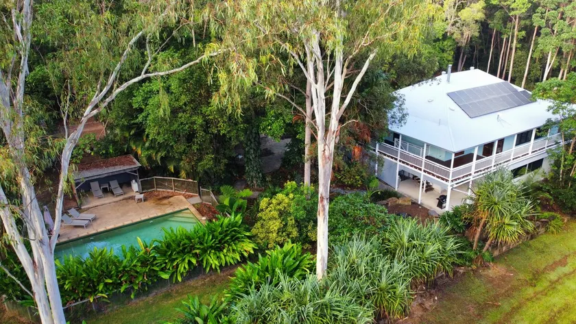 Noosa Hinterland: Spacious, BBQ, firepit, & pool - Image 1