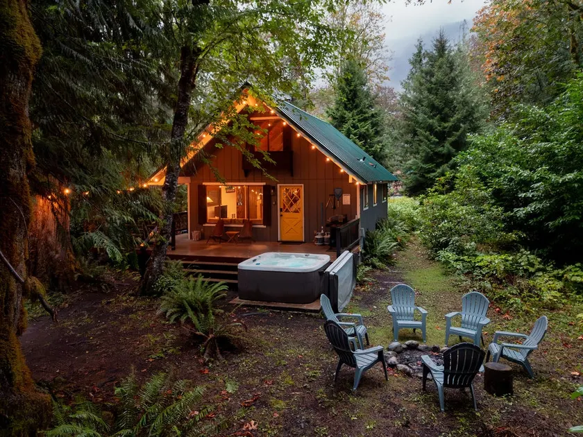 Fern Grove*Riverfront*Hot tub*Mountain views - Image 1