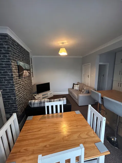 Highfield House cosy 4 bedroom - Image 1