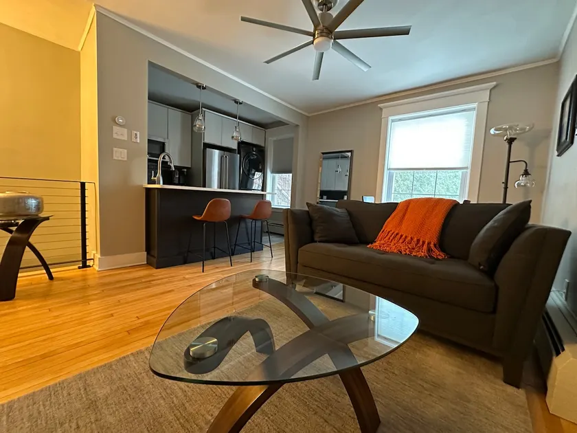 Stockade Apt w/ Garden & River access - Image 1