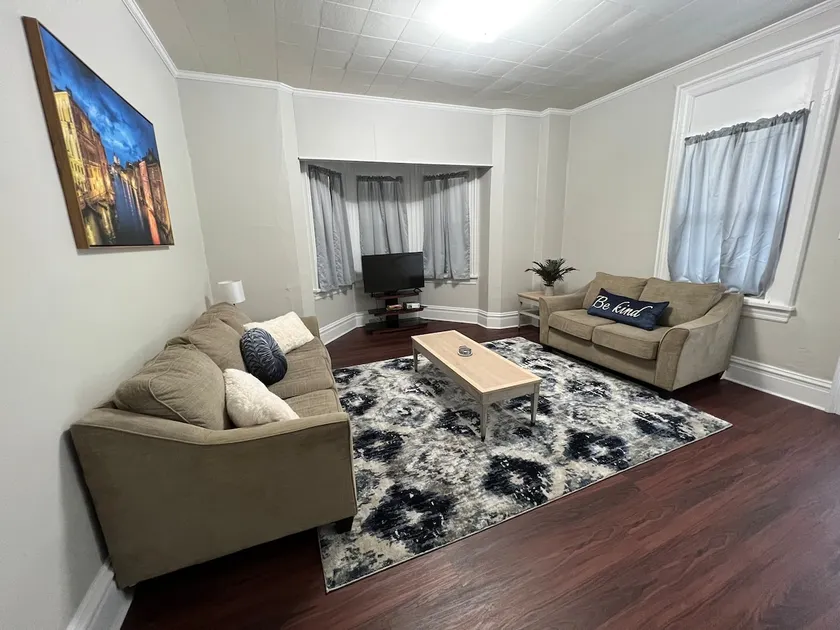 Cozy ground level apartment! - Image 1