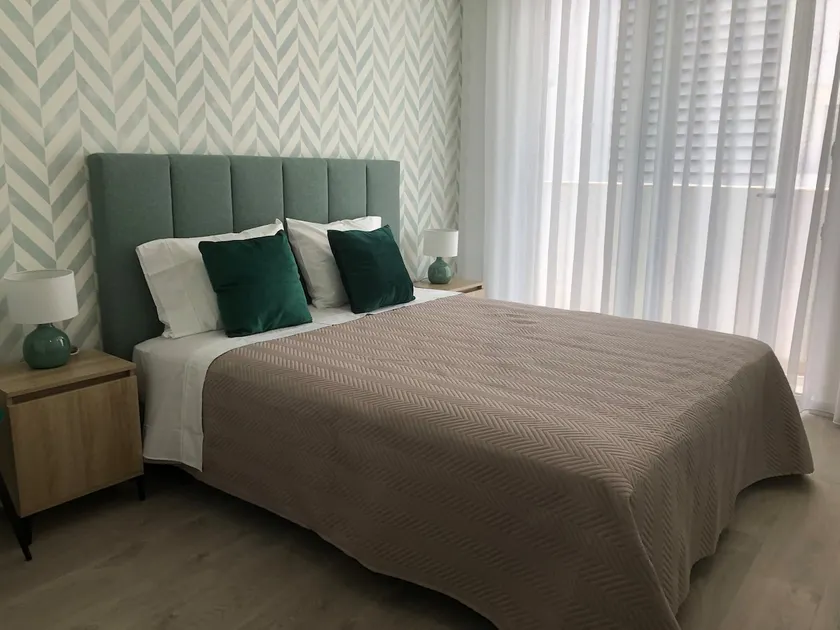 5 STAR 3 bed apart., garage, Wi-Fi - Image 1