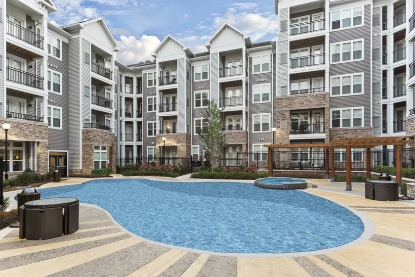 LUX 2BR Suite | Pool/Gym/Parking/Games | Sleeps 9! - Image 1