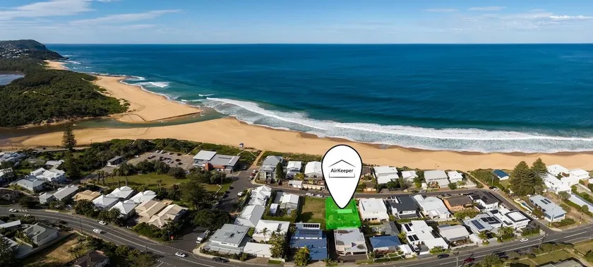 Cute Beach Escape 50m to Wamberal Beach - Image 1