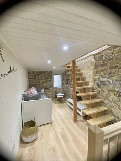Evahlia's House - Image 1