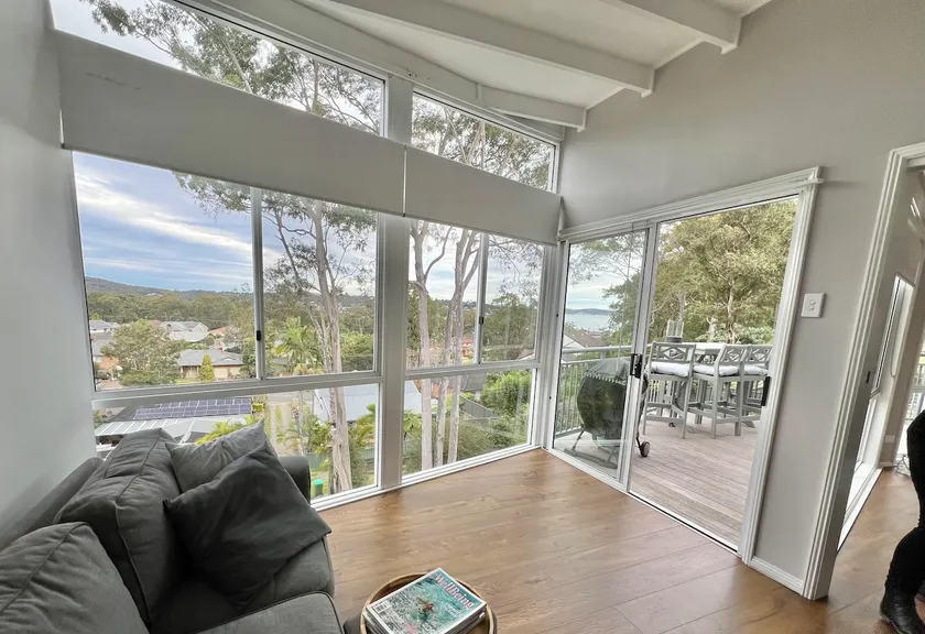 Spacious Peaceful Treetop House - Lake and Bush - Image 1