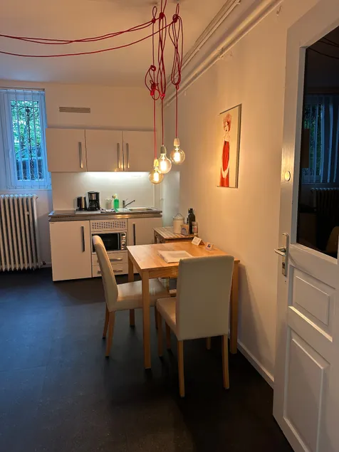 1-Zimmer-App. /Basement / central Location - Image 1
