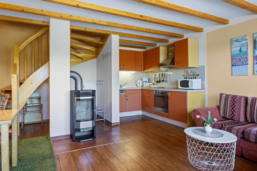 No. 7 / 3-room apartment in a barn, sleeps 4 / ocean view, fireplace, 1 dog - Vacation farm at the - Image 1