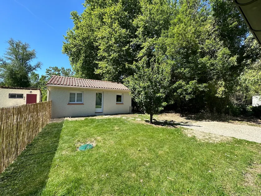 Small outbuilding in Picarrou - Image 1