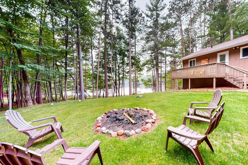 Luxe Arbor Vitae Lakefront: Water Toys, 2 Kitchens - Image 1