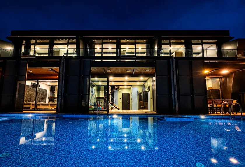 Private Wellness Residence with Heated Pool - Image 1