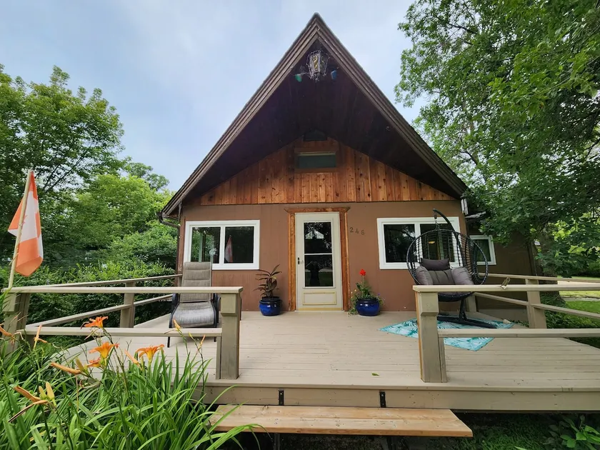 Peaceful Peak Lakeview Retreat | BBQ & Fire Pit - Image 1