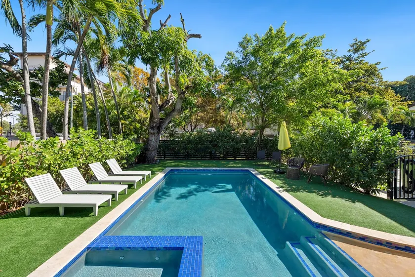 Havana House~LUXE-West Brickell - Image 1
