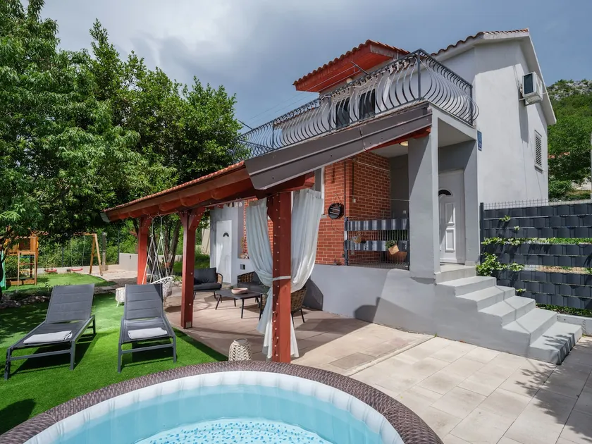 House Madrino - Image 1