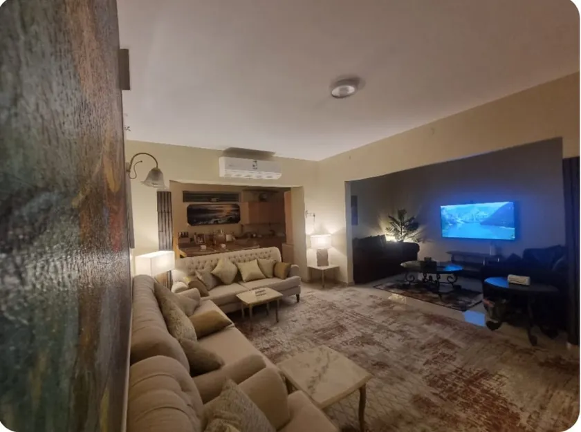 Amasia – Luxury Independent Serviced Apartment with 3 Bedrooms and a Pool - Image 1