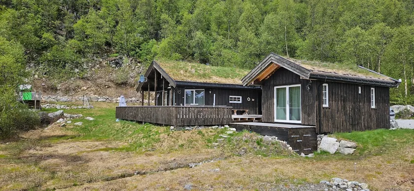 Cabin + annex Perfect for 2 families. incl. bicycles - Image 1