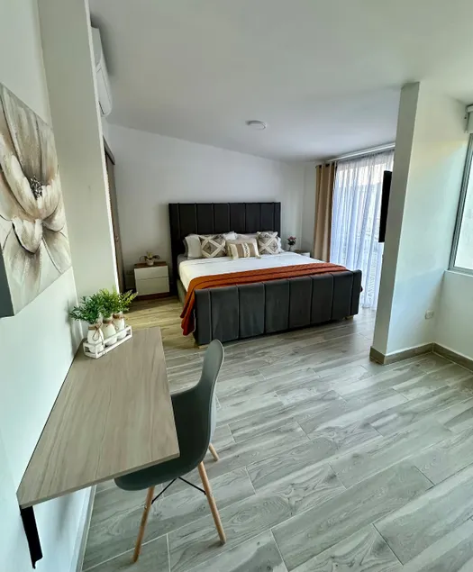 Modern and safe house with A/C - Image 1