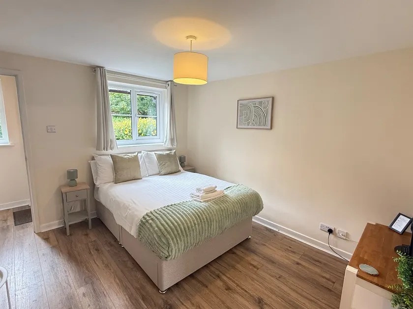 Modern studio flat in Wellington, Telford - Image 1