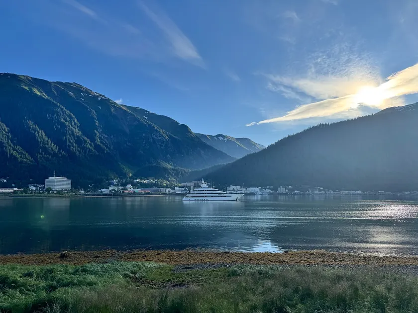 Waterfront Villa - Humble Halibut 3040 - Image 1