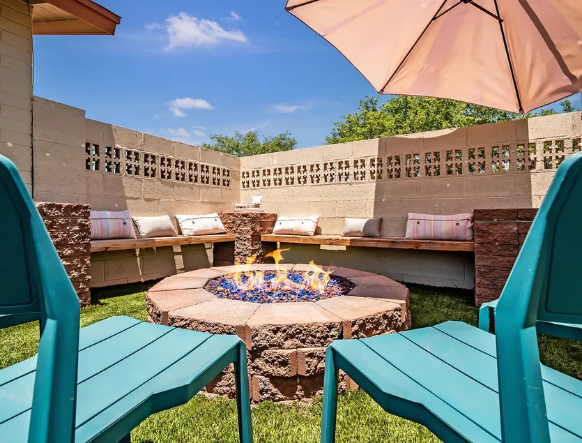 5BR Sleeps 10 Hot Tub Fire Pit Games & Walk to ASU - Image 1