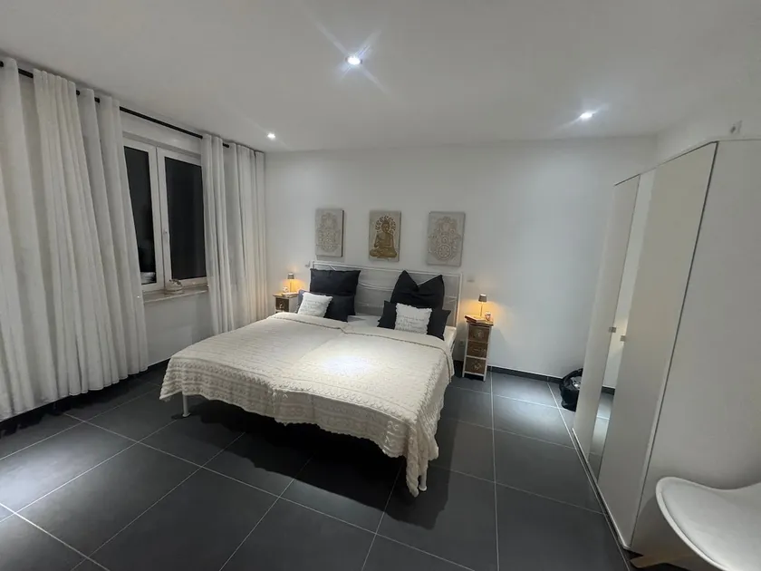 Small cozy 2-room apartment on the marina. - Image 1