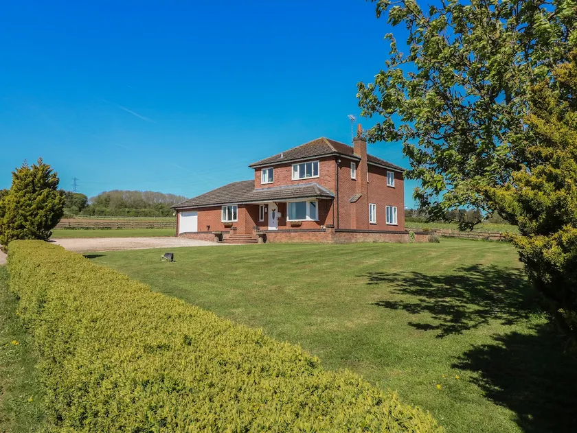 Tixall Manor Farm - Image 1