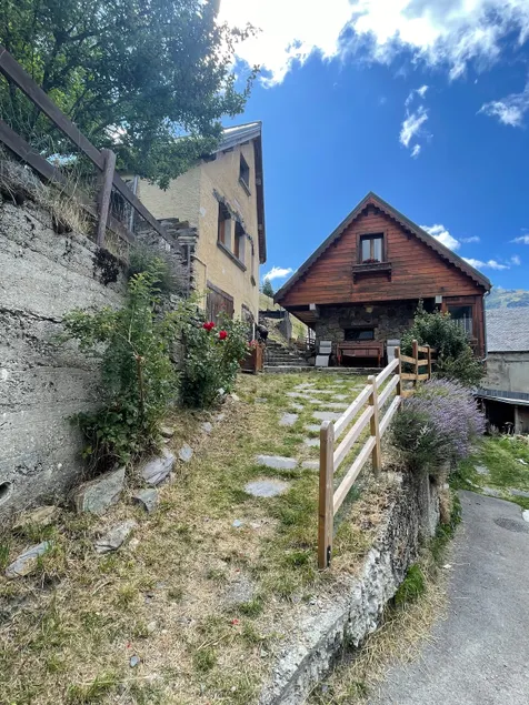 Massive view of the Taillefer, Family chalet7voyageers - Image 1
