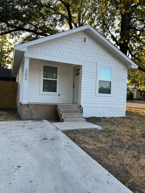 Farmhouse Tiny Home - Image 1