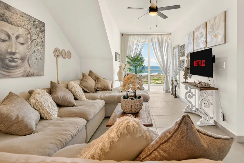 Casa Blanca By The Caribbean Sea - Image 1